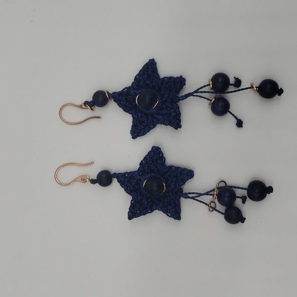 500- Crochet Stars Dangle Handmade Earrings NWT - Picture 2 of 4